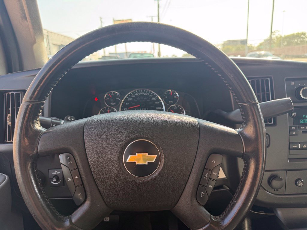 Used 2020 Chevrolet Express 3500 w/ Power Convenience Package RWD image 31