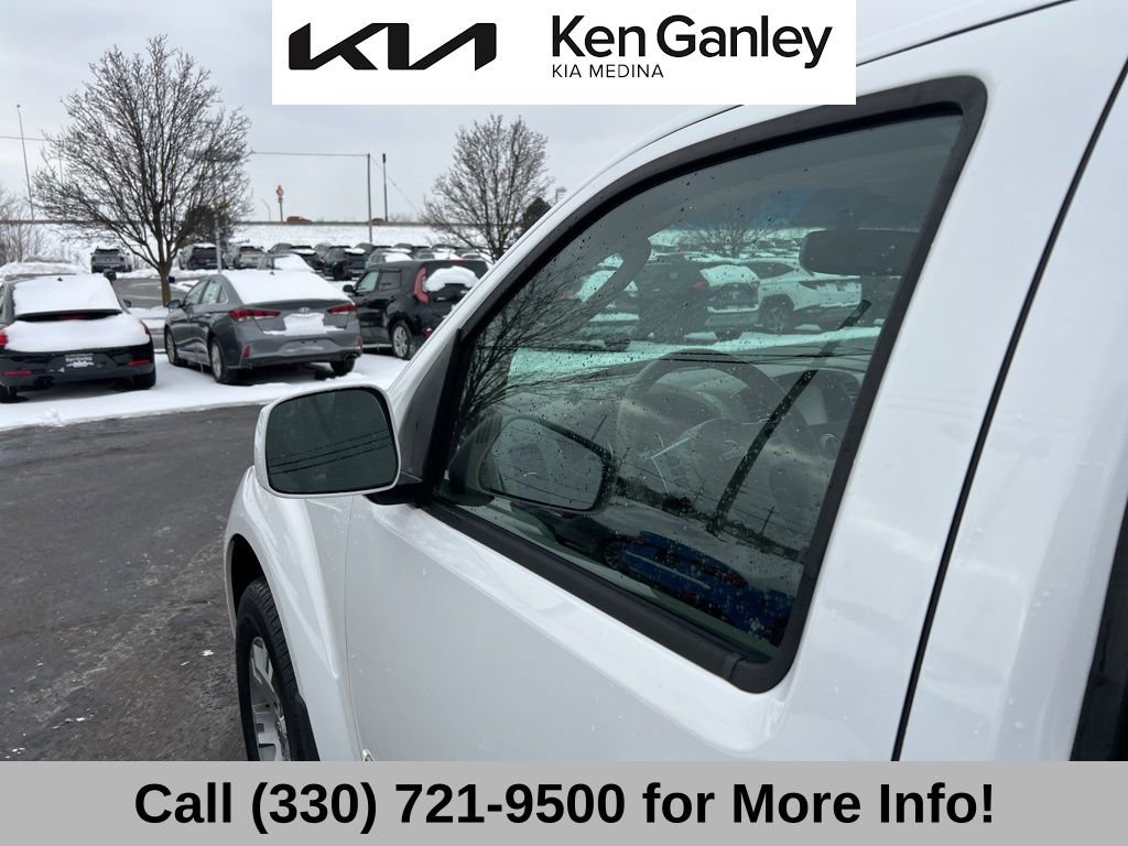 Used 2012 Nissan Pathfinder Silver image 24