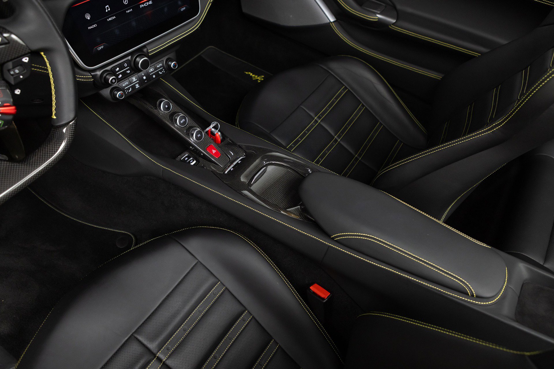 Certified 2020 Ferrari Portofino RWD image 96