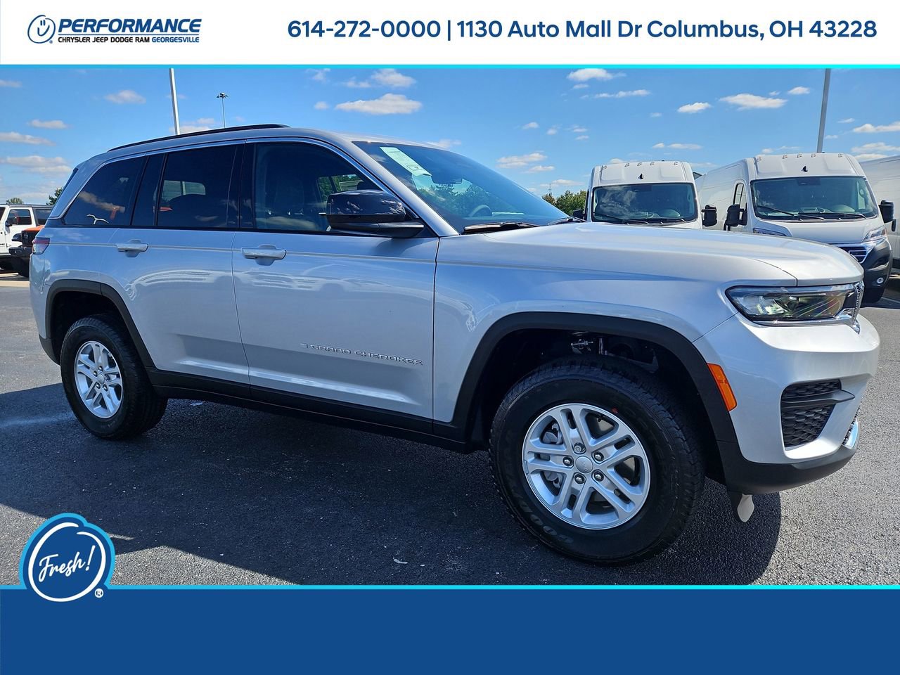 New 2025 Jeep Grand Cherokee Laredo w/ Luxury Tech Group I