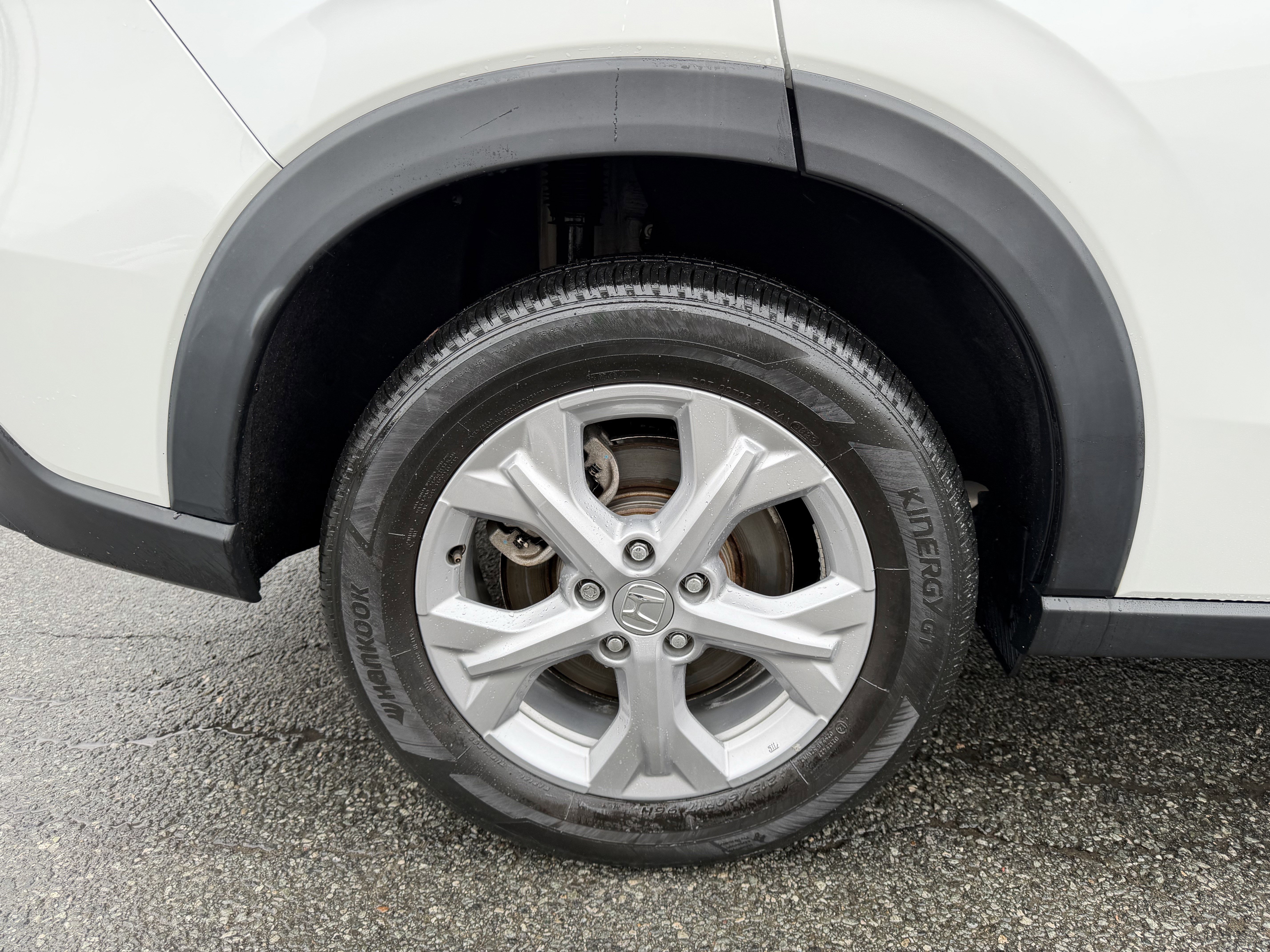 Certified 2023 Honda HR-V LX image 9