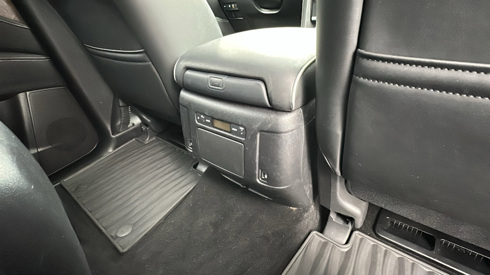 Certified 2023 INFINITI QX80 Premium Select w/ All-Season Package image 28