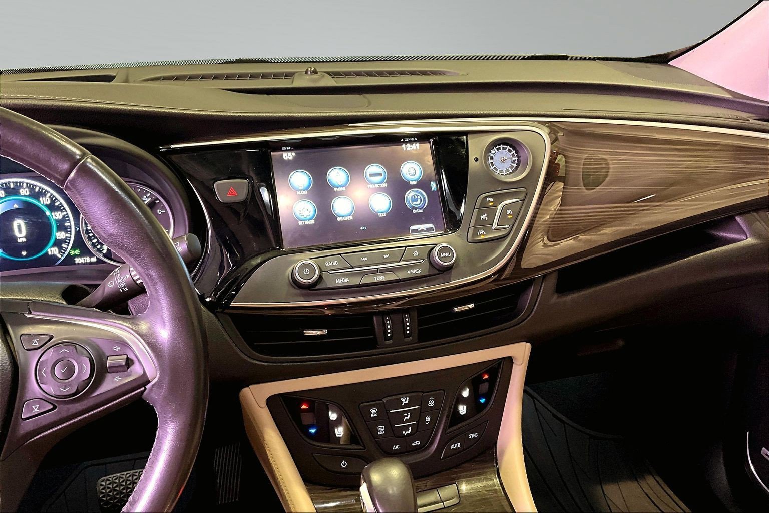 Used 2020 Buick Envision Premium w/ Driver Confidence Package AWD/4WD image 9