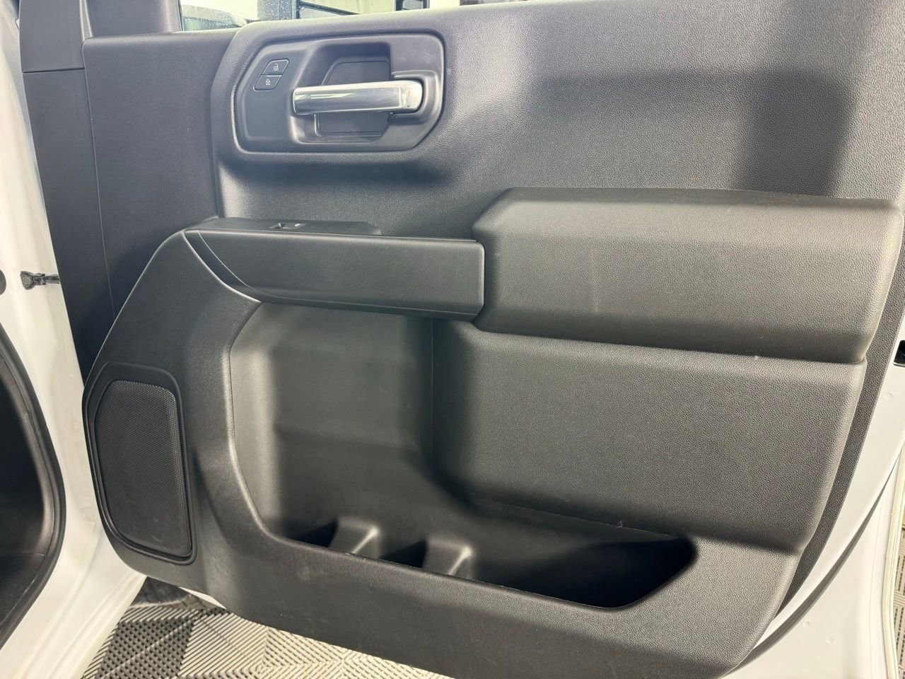 Used 2025 Chevrolet Silverado 3500 W/T image 27