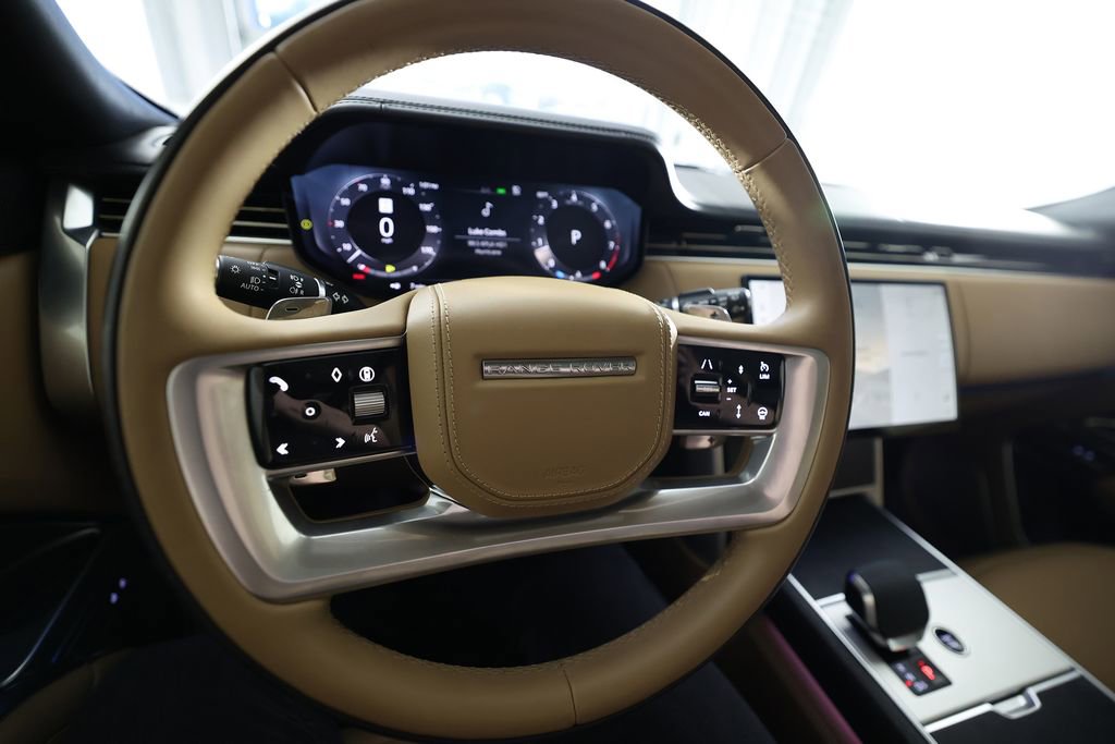 Used 2024 Land Rover Range Rover Autobiography AWD/4WD image 24