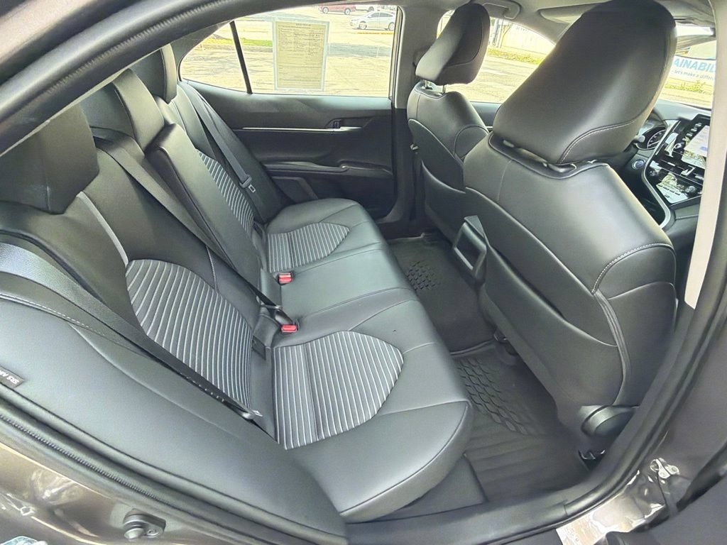Used 2024 Toyota Camry SE FWD image 27