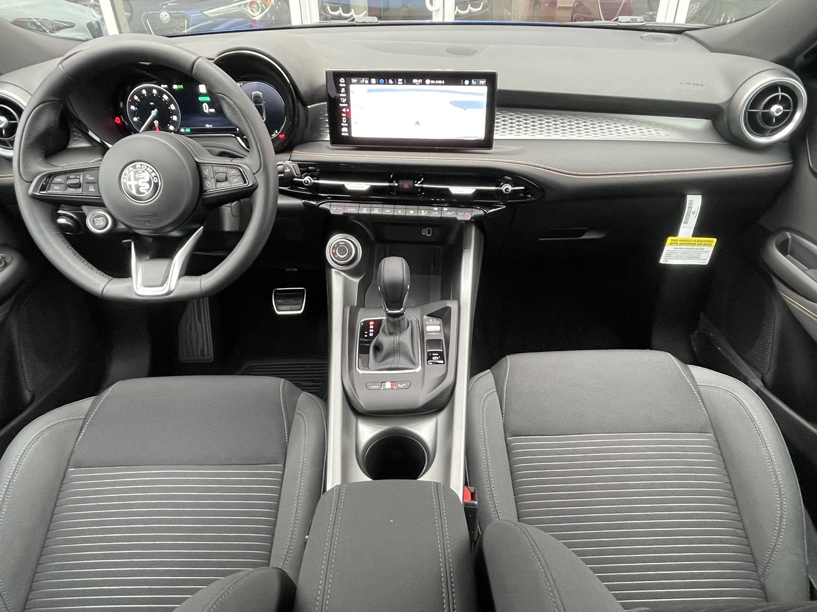 New 2025 Alfa Romeo Tonale AWD/4WD image 2