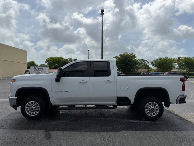Used 2022 Chevrolet Silverado 2500 LT w/ Convenience Package RWD image 3