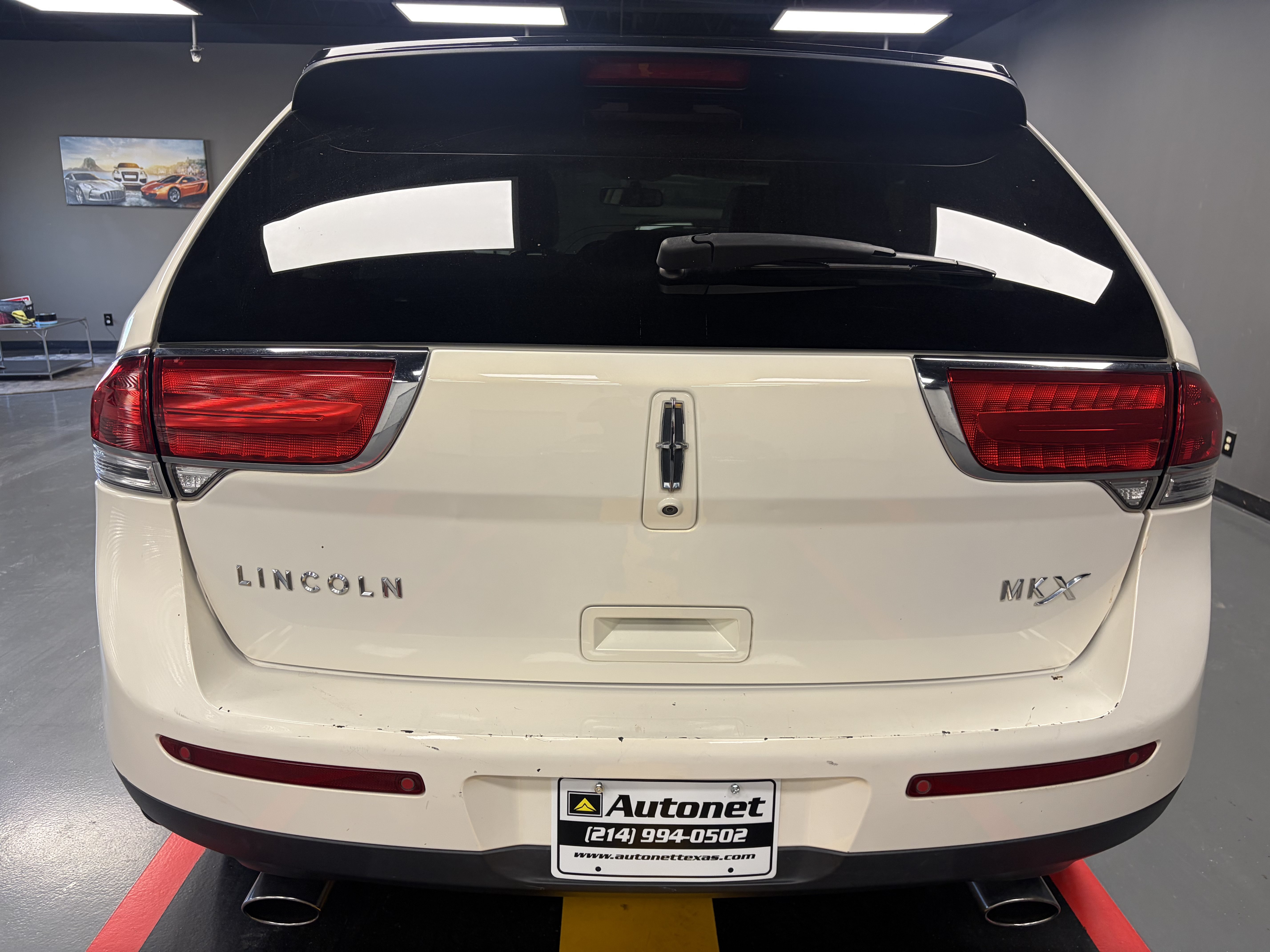 Used 2013 Lincoln MKX FWD image 4
