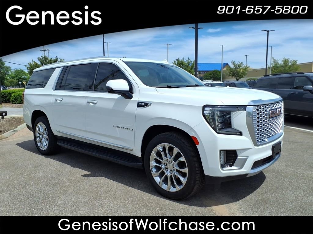 Used 2022 GMC Yukon XL Denali AWD/4WD image 7