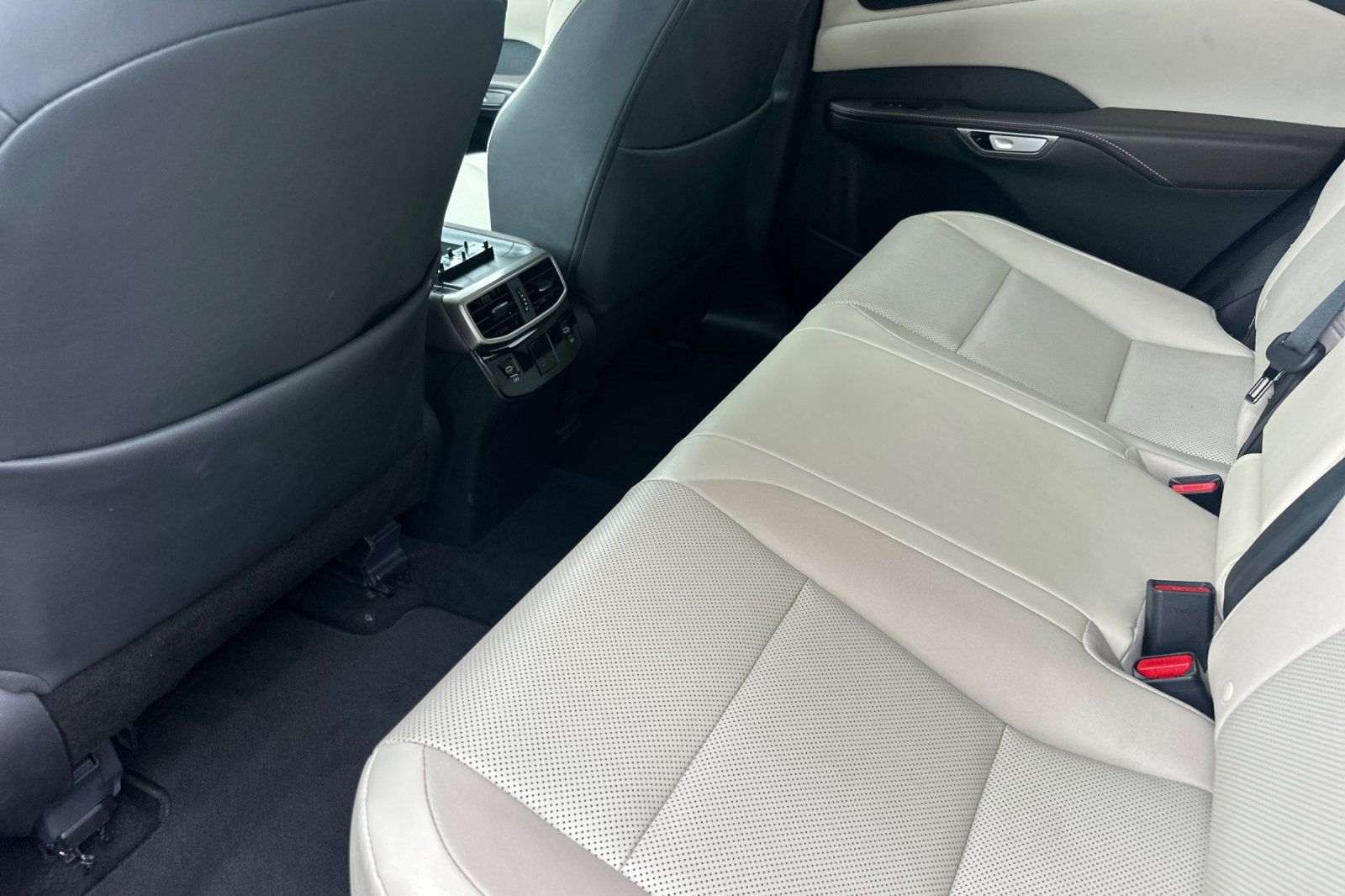 Used 2024 Lexus RX 350h w/ Convenience Package AWD/4WD image 15