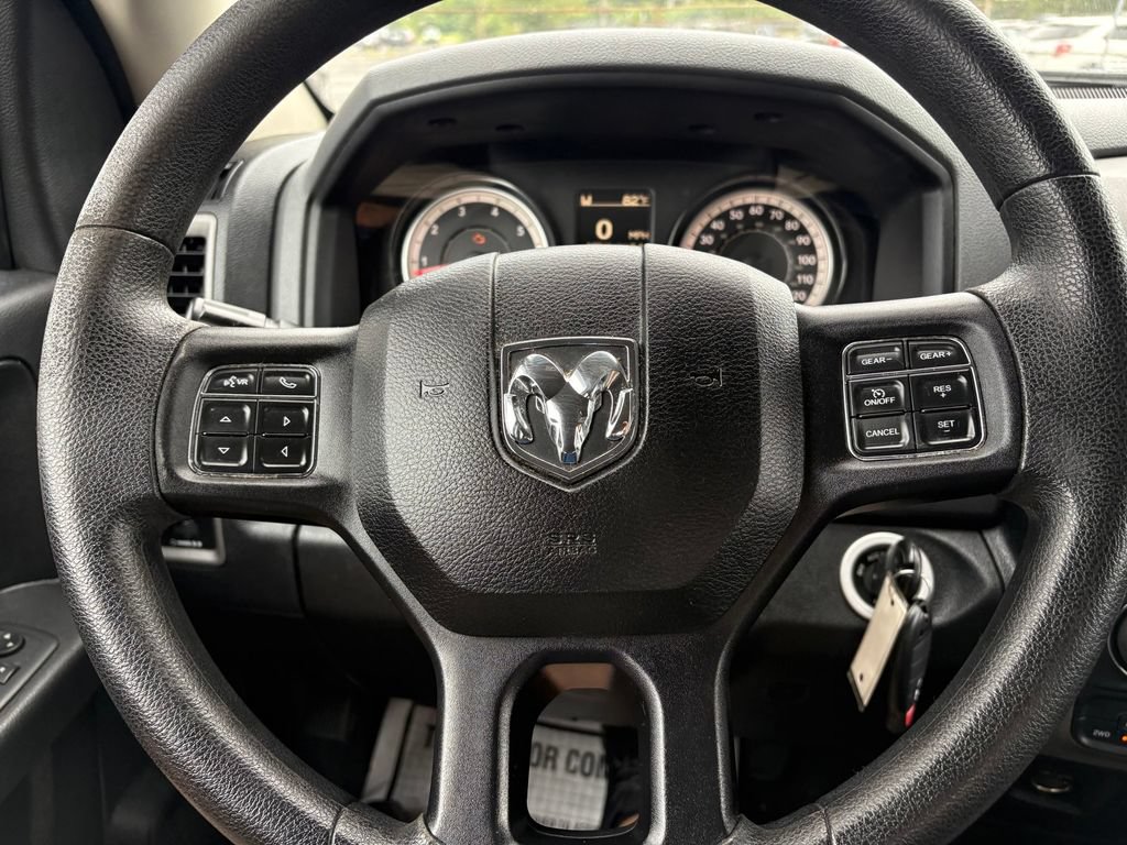 Used 2016 RAM 1500 Express w/ Black Ram 1500 Express Group AWD/4WD image 17