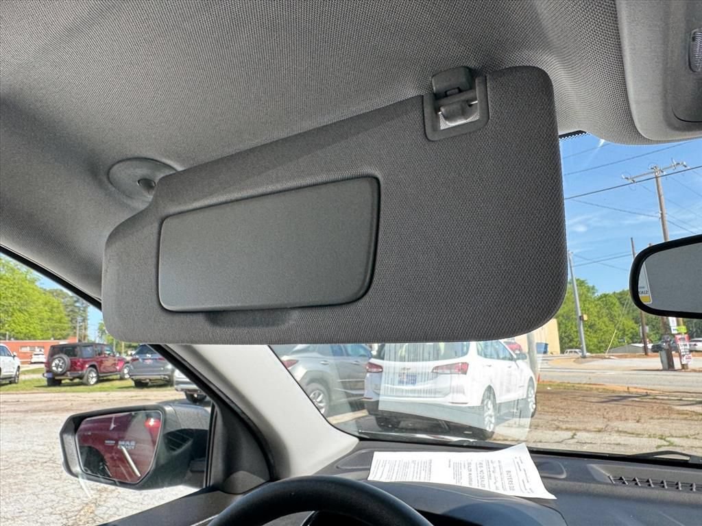 Used 2022 Chevrolet Equinox LS AWD/4WD image 26