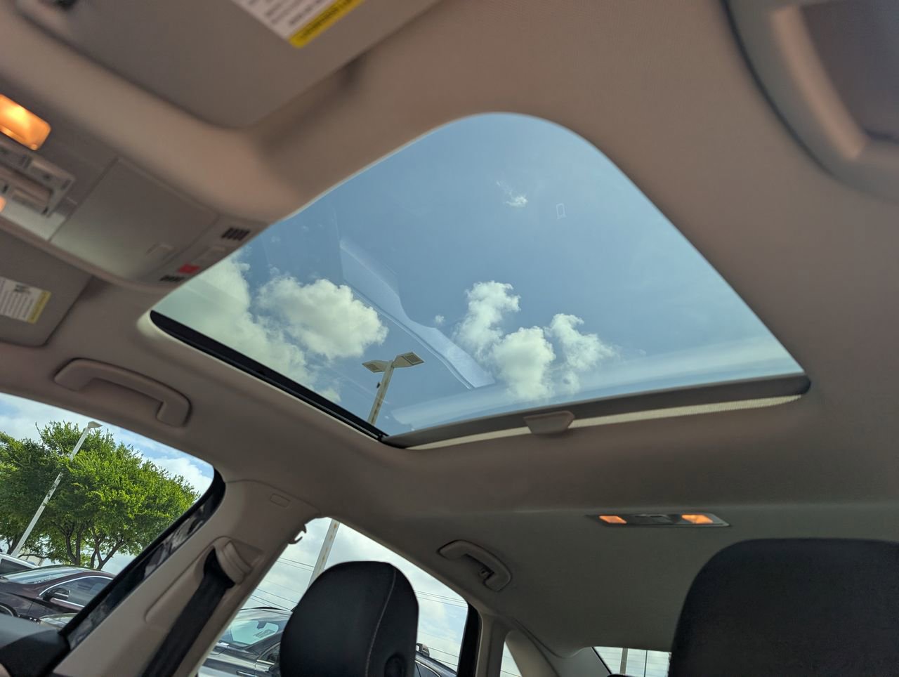 Used 2025 Volkswagen Jetta SE image 26