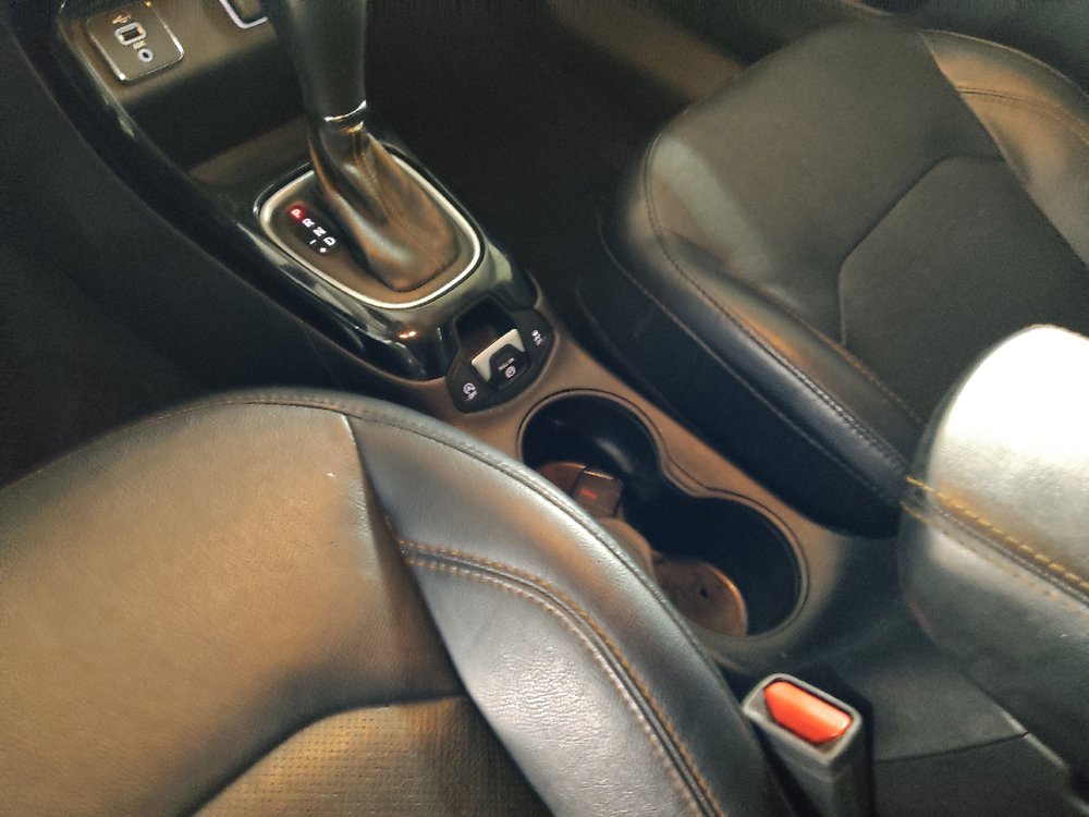 Used 2021 Jeep Compass Limited FWD image 26