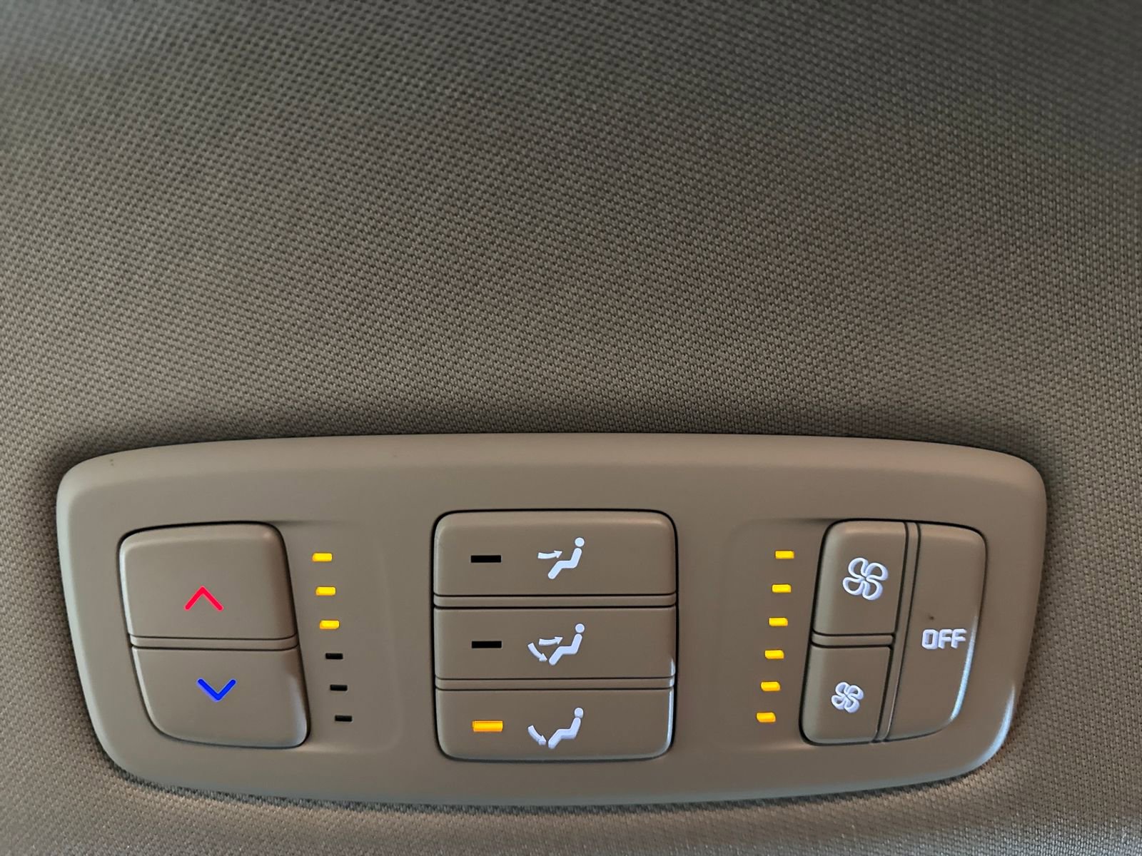 Certified 2022 Kia Carnival LX w/ Paint Protection Package image 19