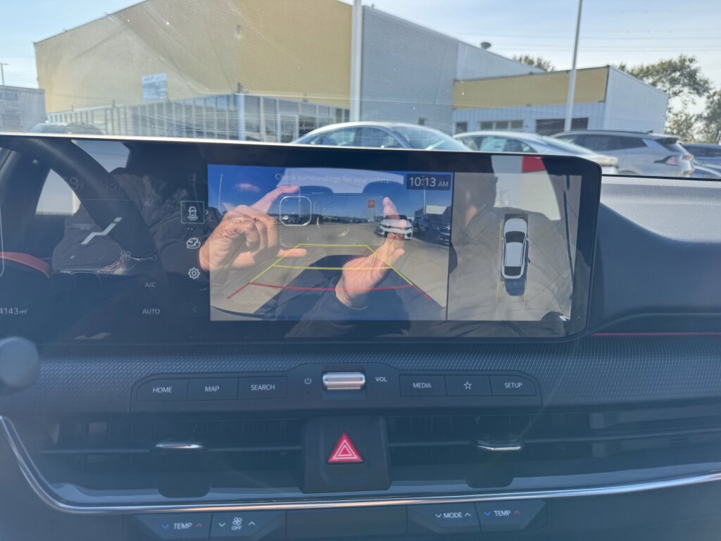 Certified 2025 Kia K4 GT-Line Turbo image 33