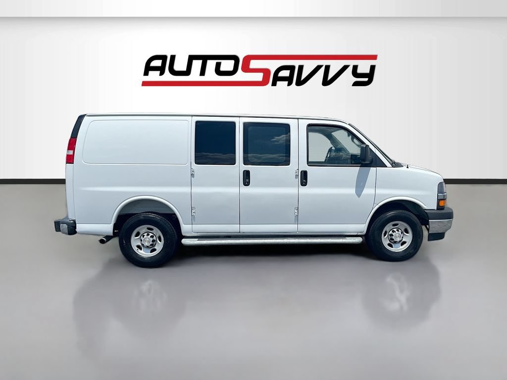 Used 2025 Chevrolet Express 2500 w/ Driver Convenience Package RWD image 8