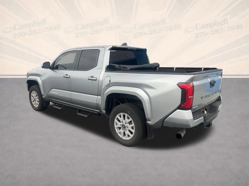 Used 2024 Toyota Tacoma SR5 AWD/4WD image 34
