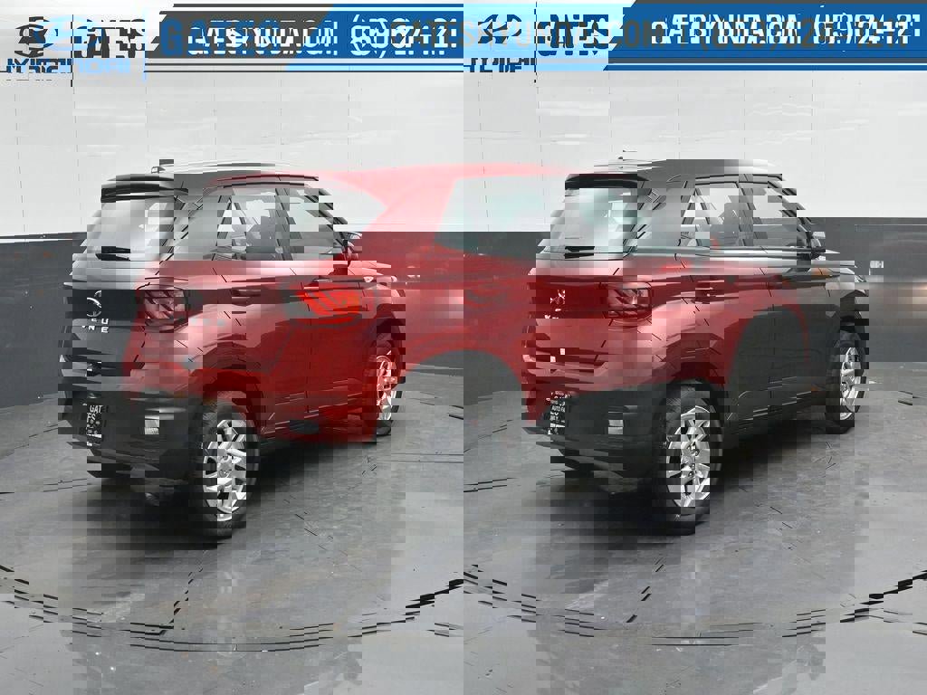 New 2026 Hyundai Venue SE image 2