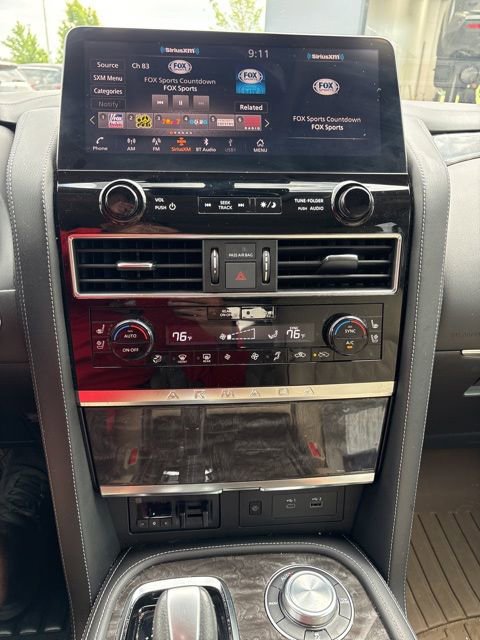 Used 2023 Nissan Armada Platinum w/ Captain's Chairs Package AWD/4WD image 8
