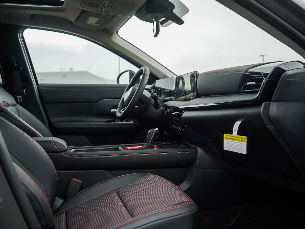 New 2026 Nissan Kicks SR w/ SR Premium Package image 10
