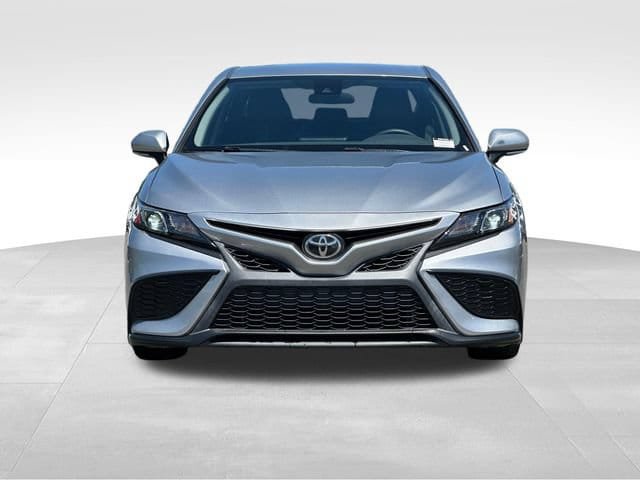 Used 2022 Toyota Camry SE FWD image 8