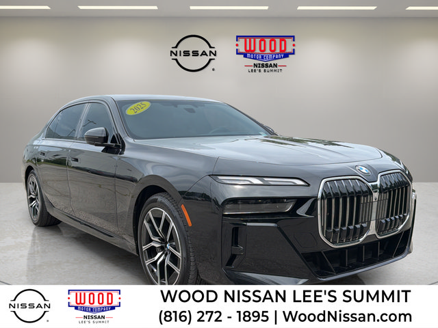 Used 2025 BMW 760i xDrive w/ Executive Package AWD/4WD image 1