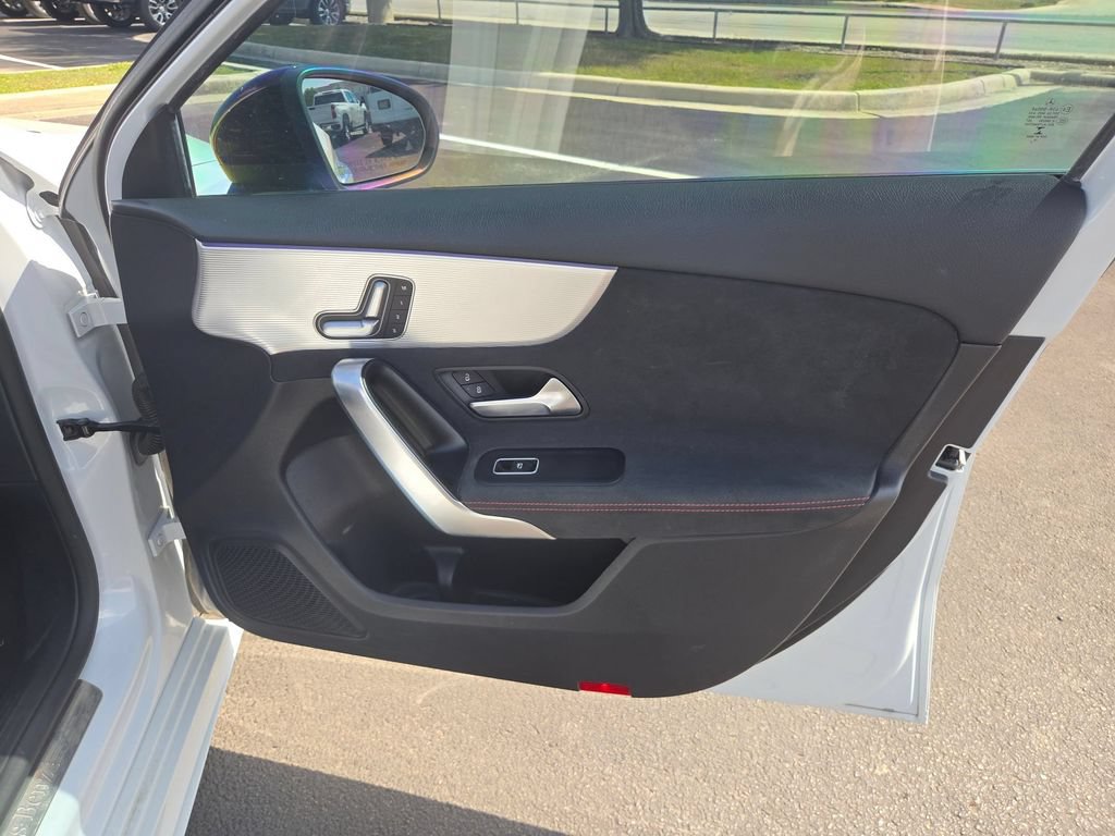 Used 2020 Mercedes-Benz A 220 image 26