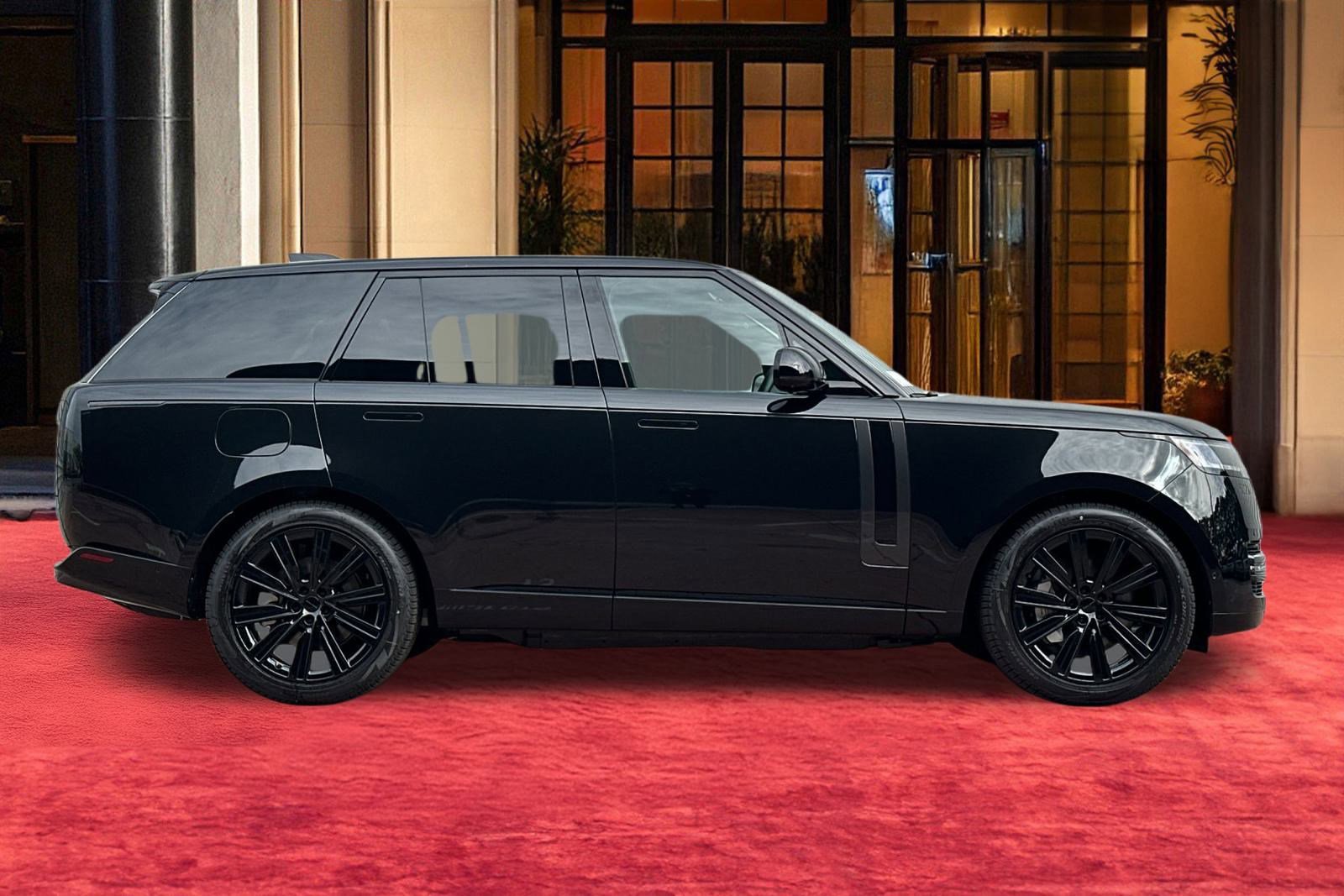 New 2026 Land Rover Range Rover SE image 9