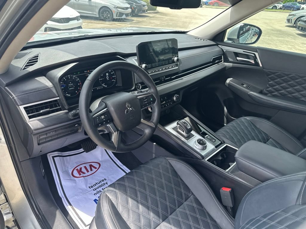 Used 2024 Mitsubishi Outlander SEL FWD image 14