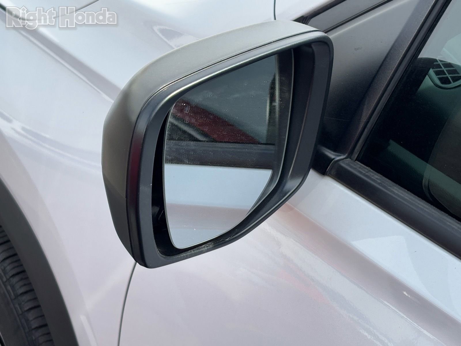 Used 2024 Honda Pilot LX image 10