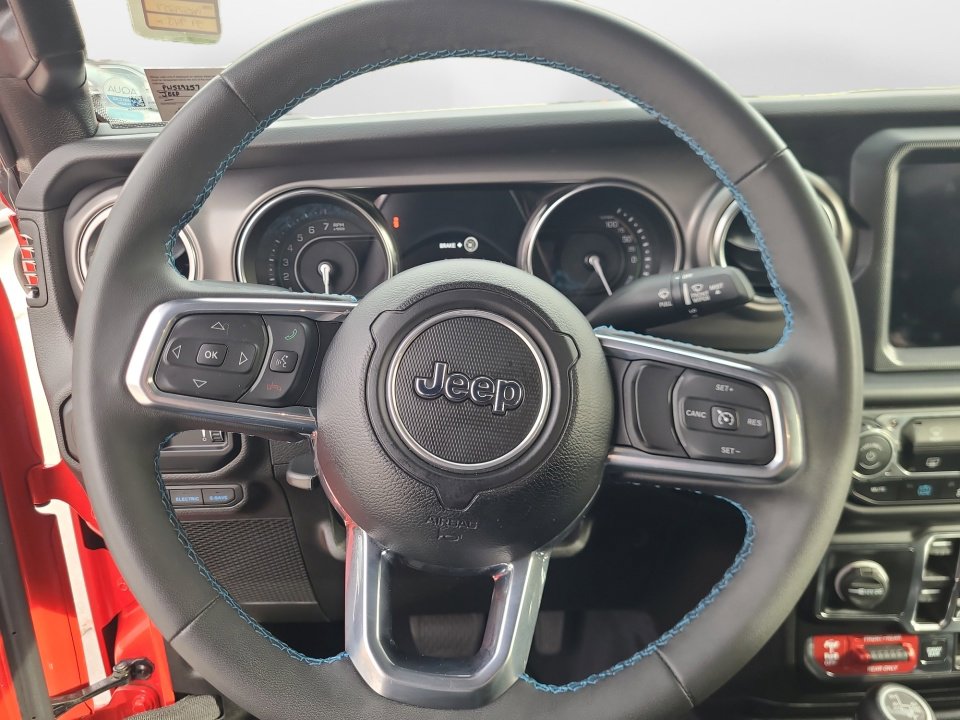 Certified 2023 Jeep Wrangler Unlimited Rubicon 4xe image 13