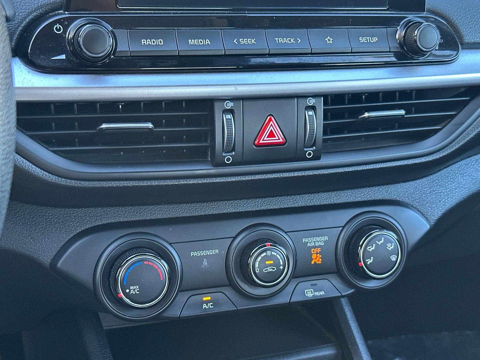 Used 2023 Kia Forte LXS image 21