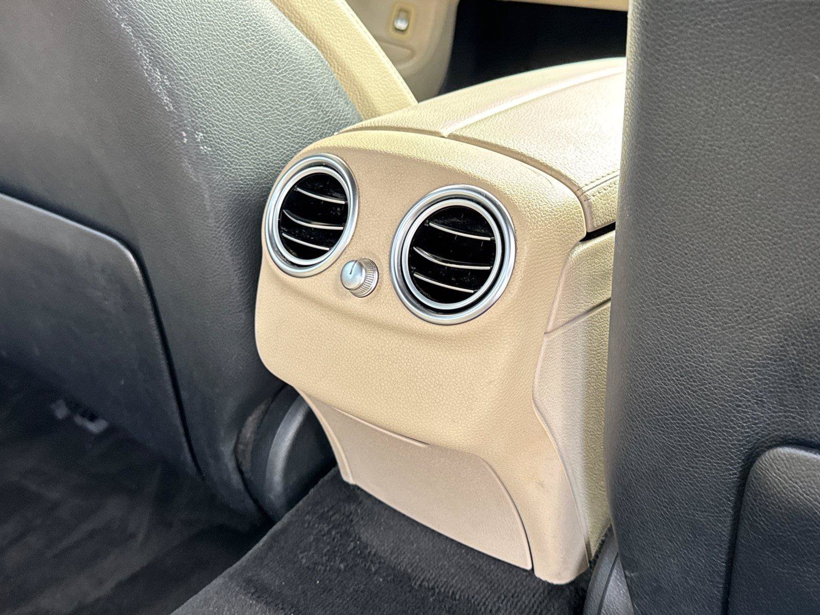 Used 2017 Mercedes-Benz C 300 Sedan image 18