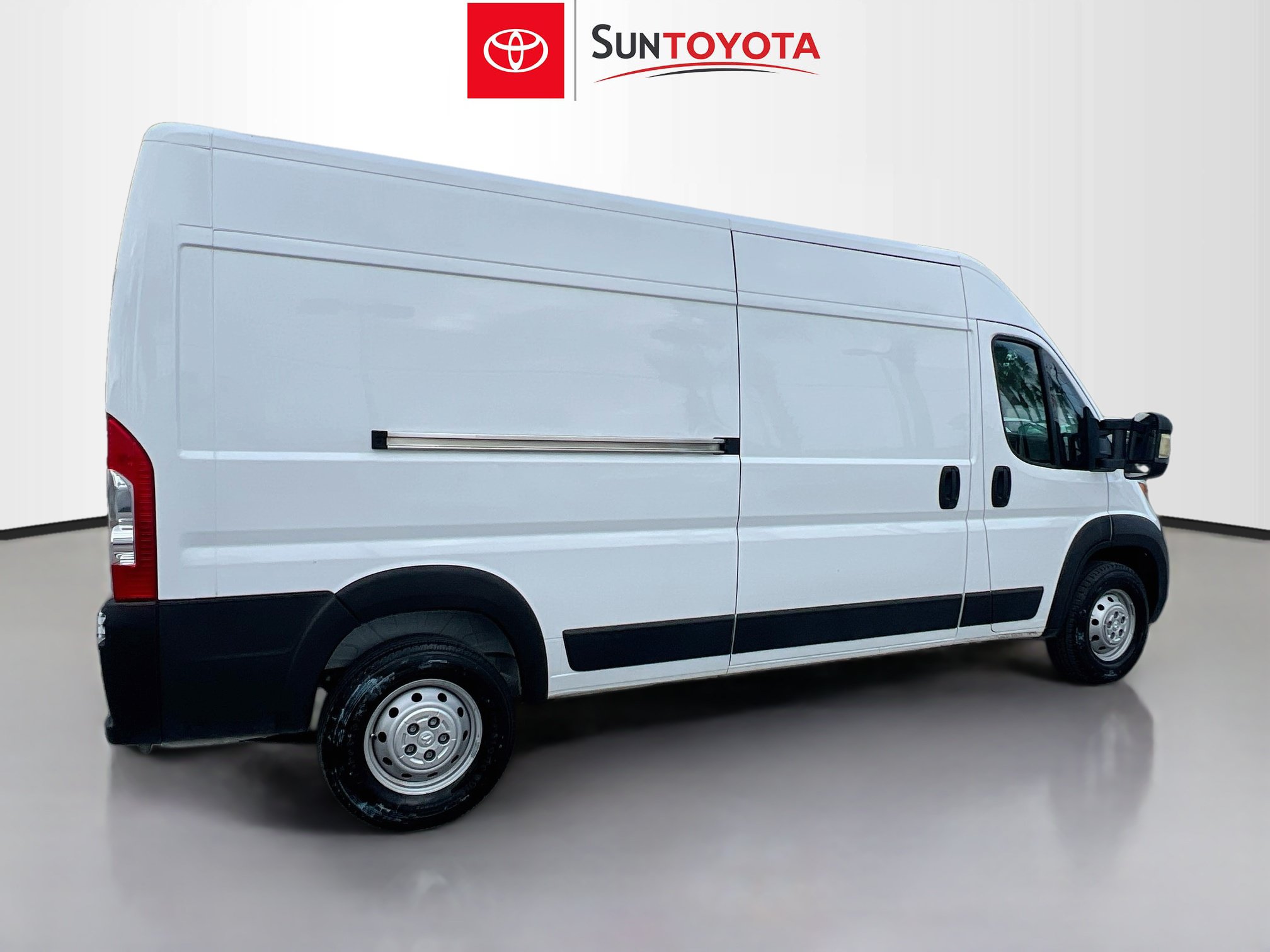 Used 2023 RAM ProMaster 2500 FWD image 4