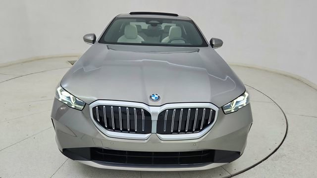 Used 2025 BMW 530i RWD image 13
