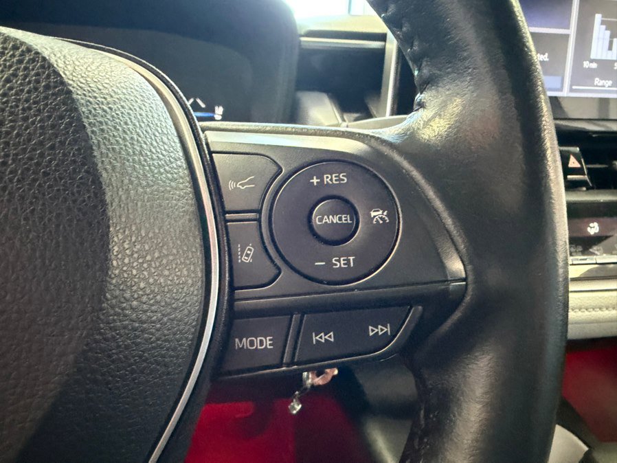 Used 2021 Toyota Corolla SE FWD image 37