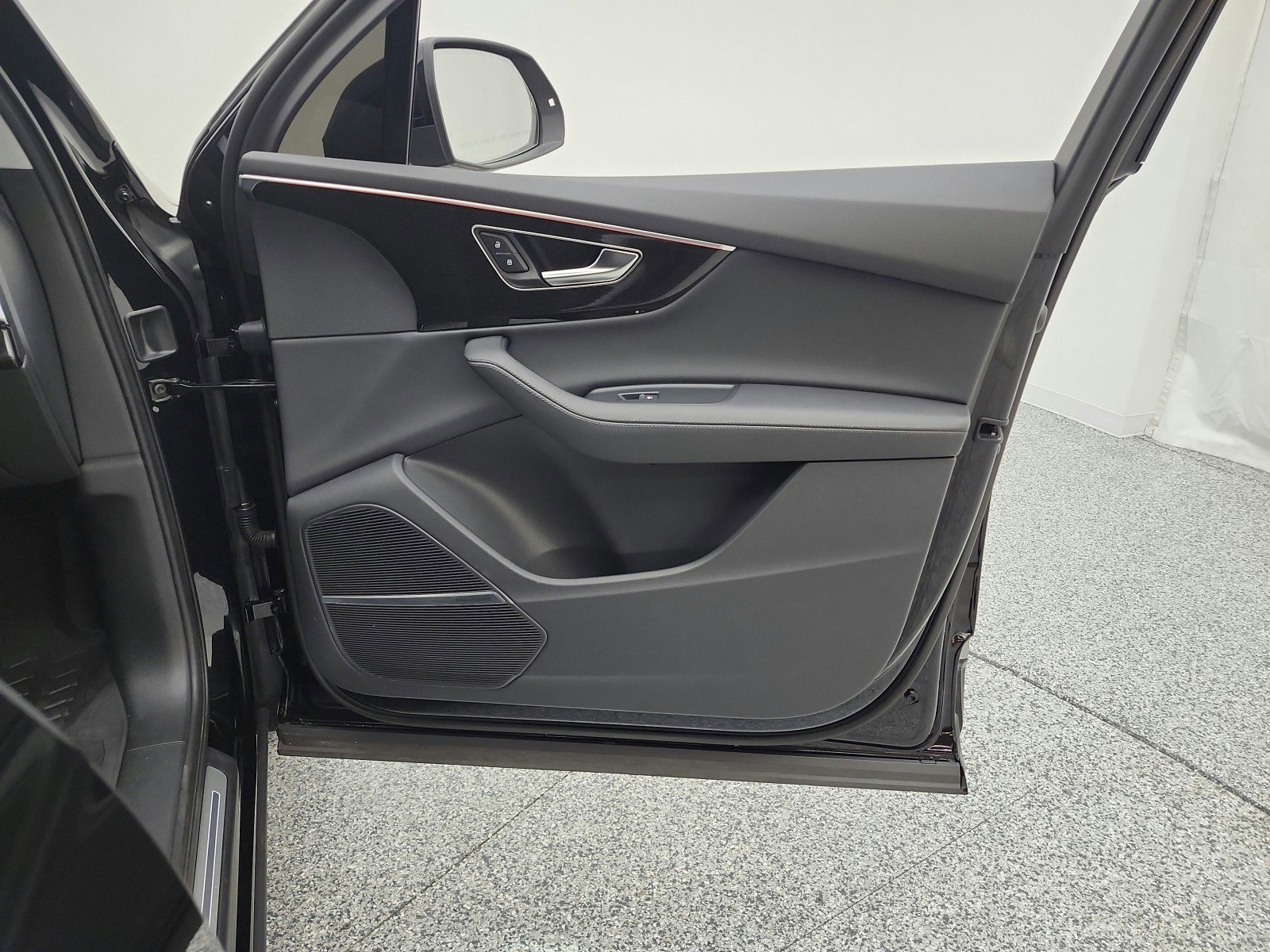 Used 2023 Audi Q7 3.0T Prestige w/ Prestige Package image 26