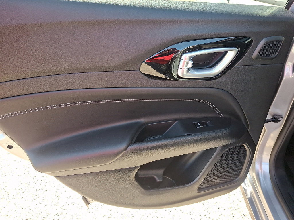 Used 2023 Jeep Compass High Altitude image 19