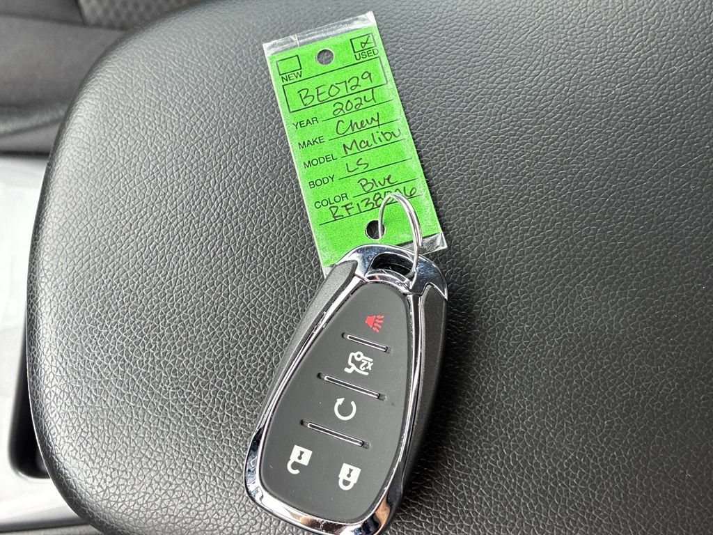 Used 2024 Chevrolet Malibu LS FWD image 22