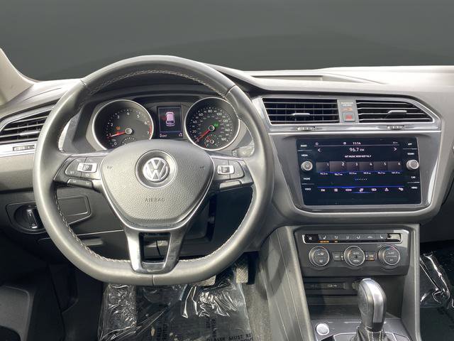Used 2021 Volkswagen Tiguan SE image 8