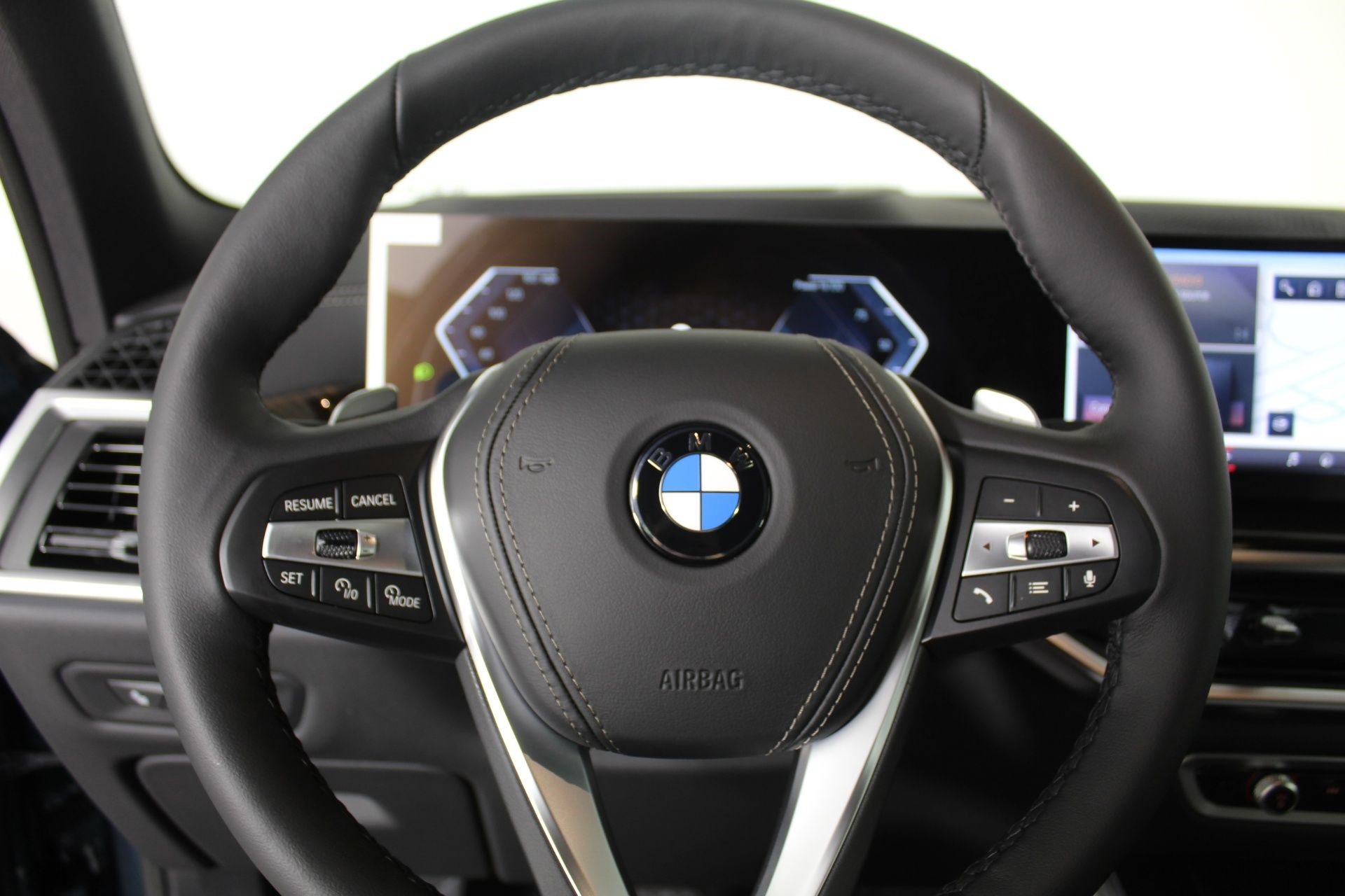 New 2026 BMW X5 xDrive40i w/ Premium Package AWD/4WD image 15