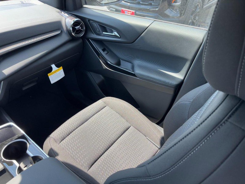 New 2026 Chevrolet Equinox LT w/ Safety and Technology Package FWD image 9