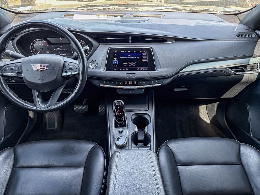 Used 2020 Cadillac XT4 Premium Luxury image 16