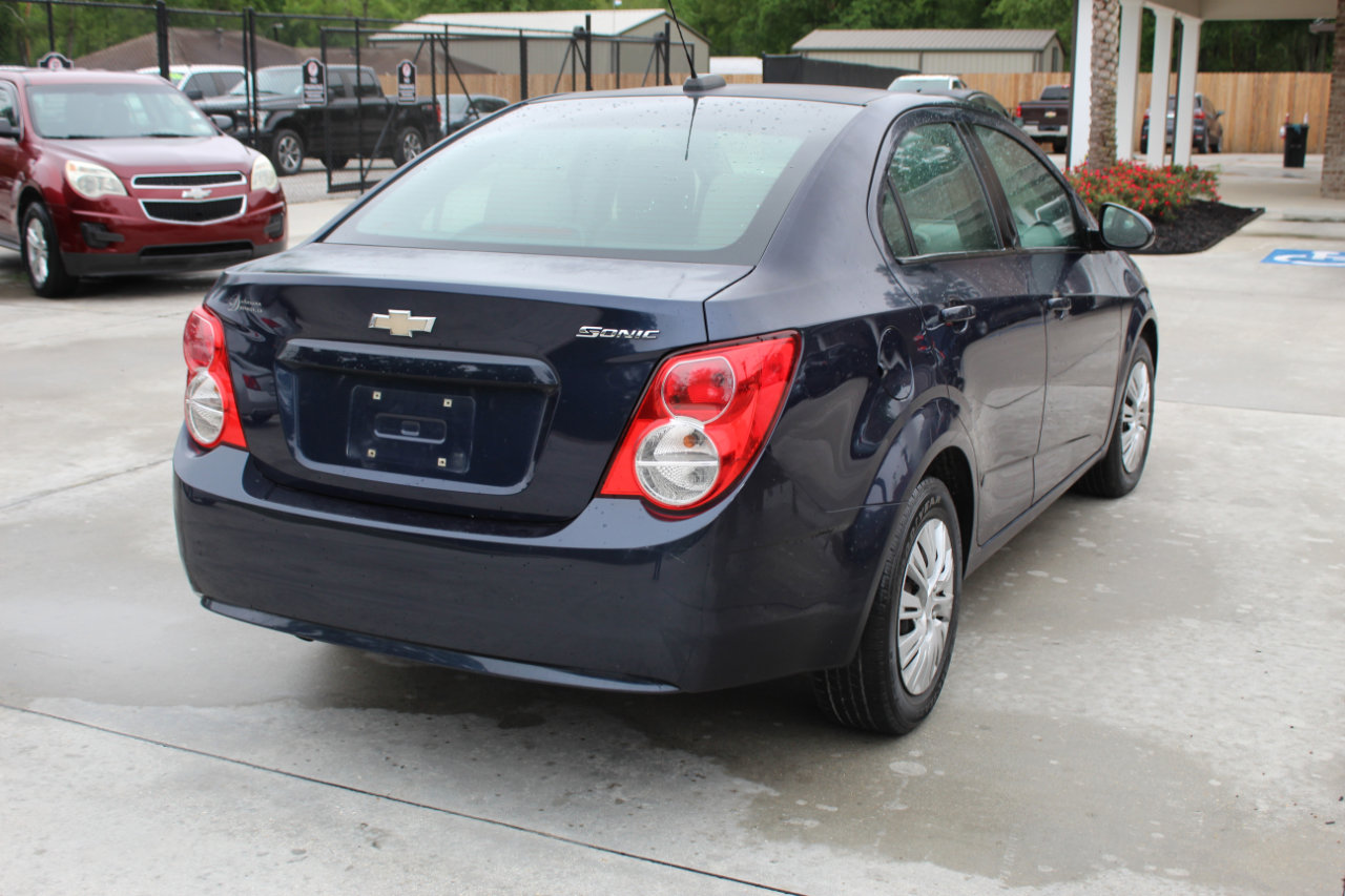 Used 2015 Chevrolet Sonic LS image 25