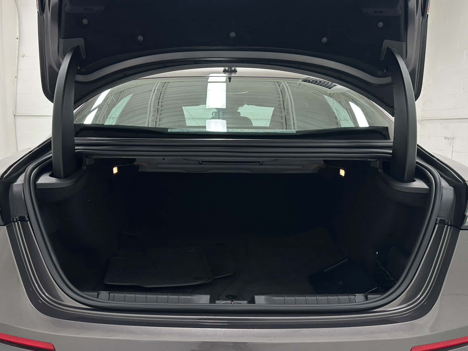 Used 2022 Maserati Ghibli Trofeo image 43