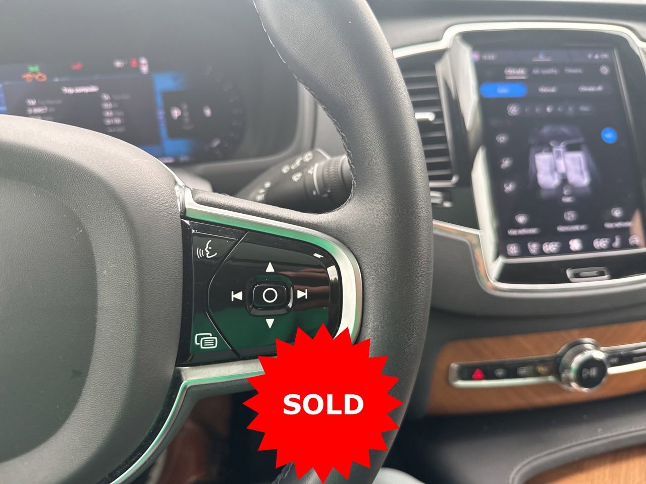 Certified 2023 Volvo XC90 B6 Plus w/ Protection Package Premier image 24