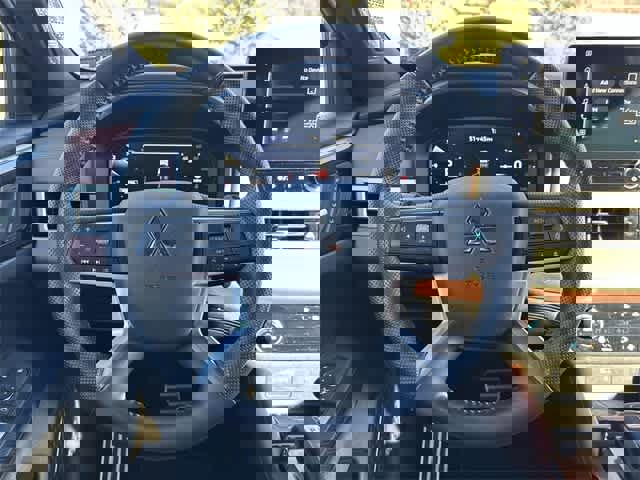 Used 2025 Mitsubishi Outlander GT image 8