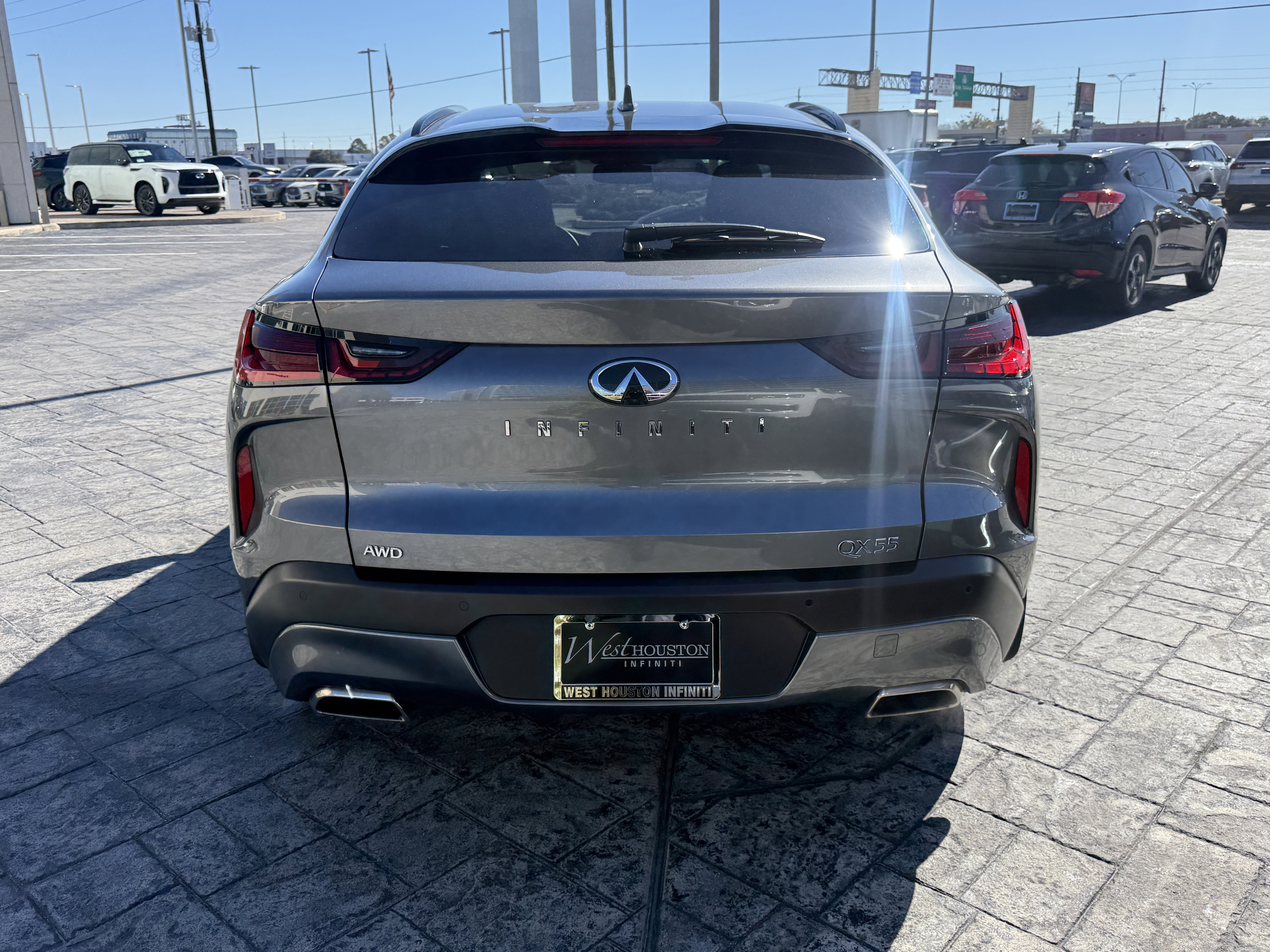 Certified 2023 INFINITI QX55 Luxe w/ Cargo Package image 6